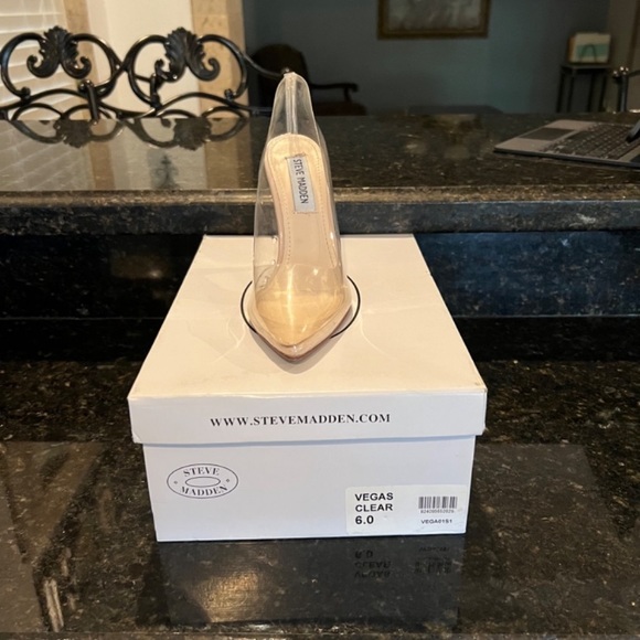 Steve Madden Shoes - Steve Madden clear heels